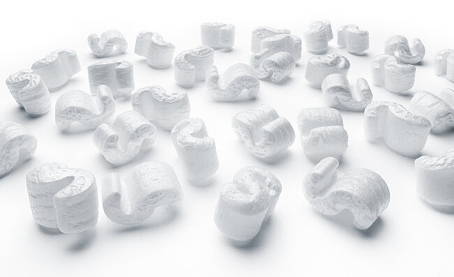 S-shaped white packaging chips